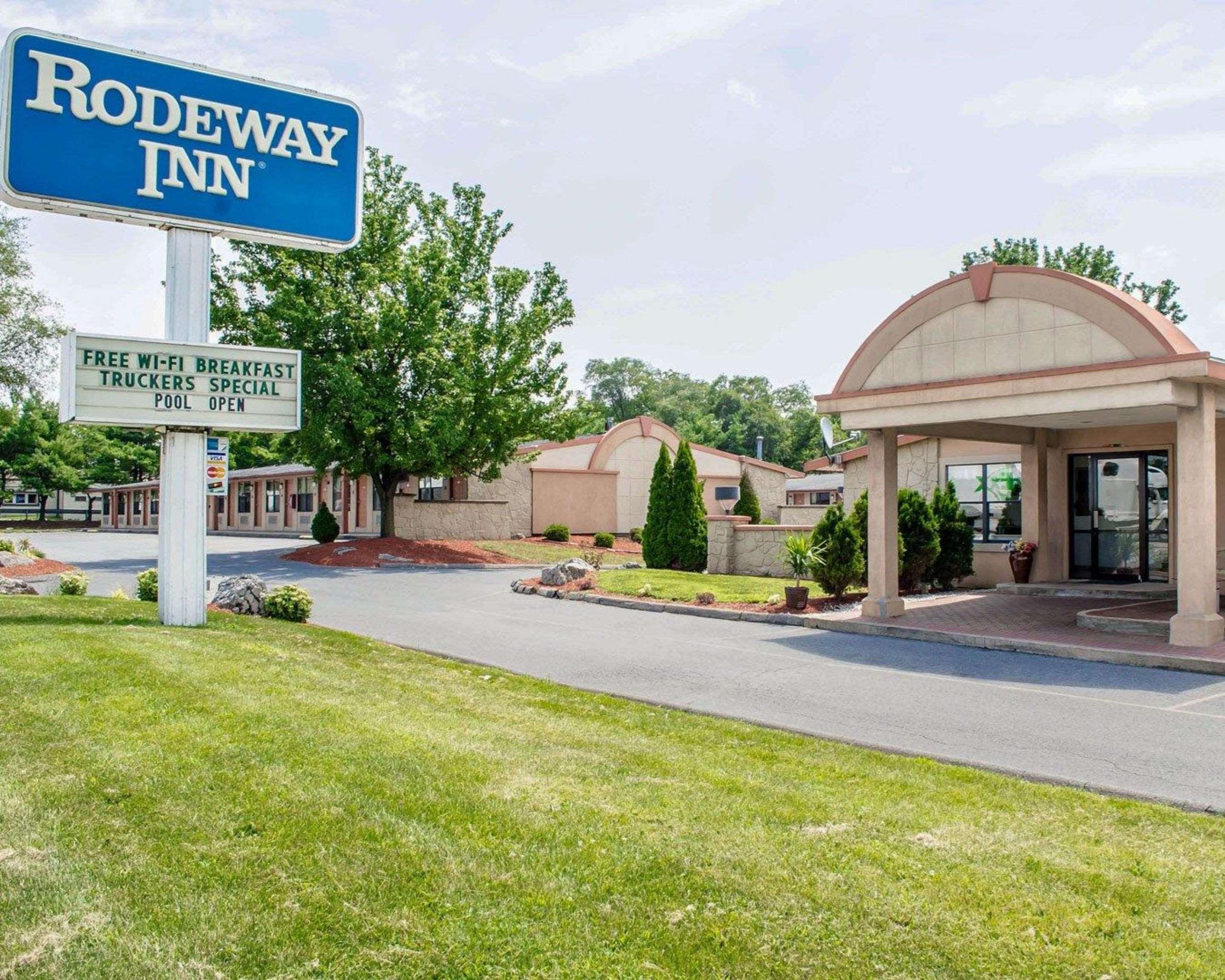 Rodeway Inn Carlisle Exteriör bild