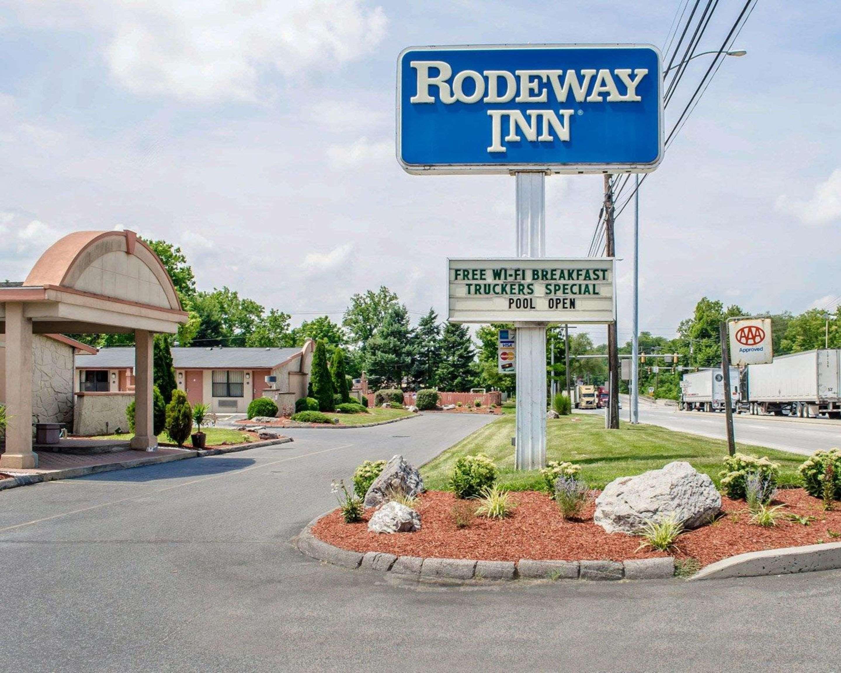 Rodeway Inn Carlisle Exteriör bild