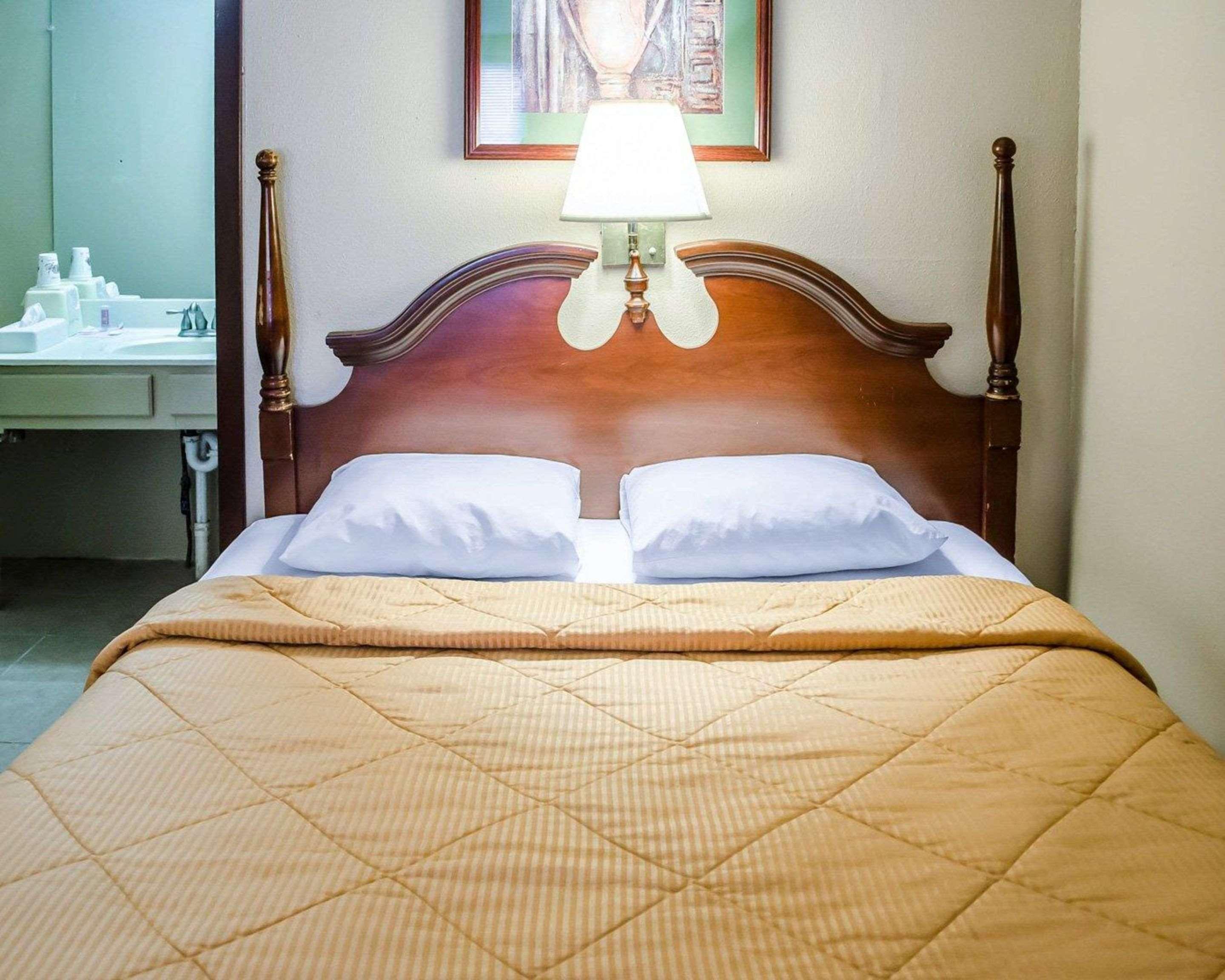 Rodeway Inn Carlisle Exteriör bild